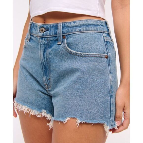 Abercrombie & Fitch Pants - NWT Abercrombie Curve Love High Rise 90s Cutoff Short, Sz 25 $50 B28